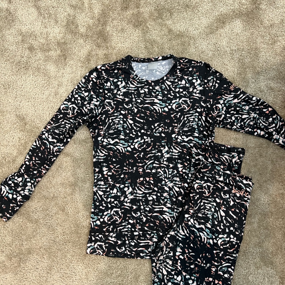 ROXY BASE TOP AND BOTTOM
